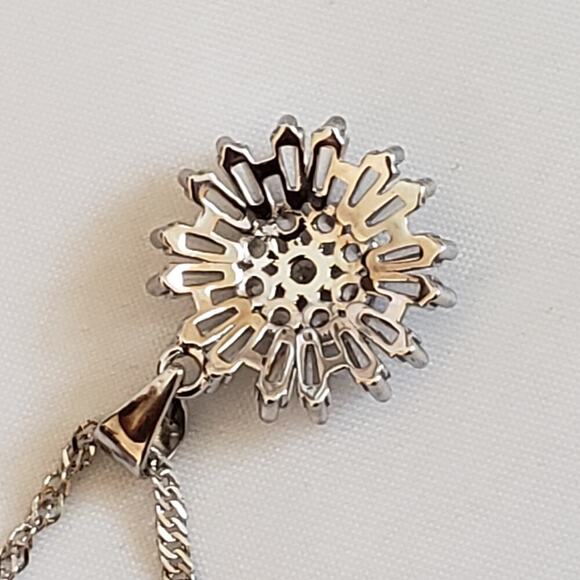 Stauer Snowflake Sparkle Pendant & Chain - Picture 8 of 9